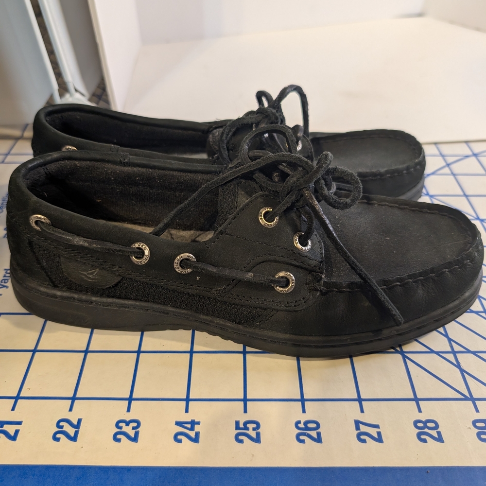 Sperry Black Leather Flats with Moccasin Toe